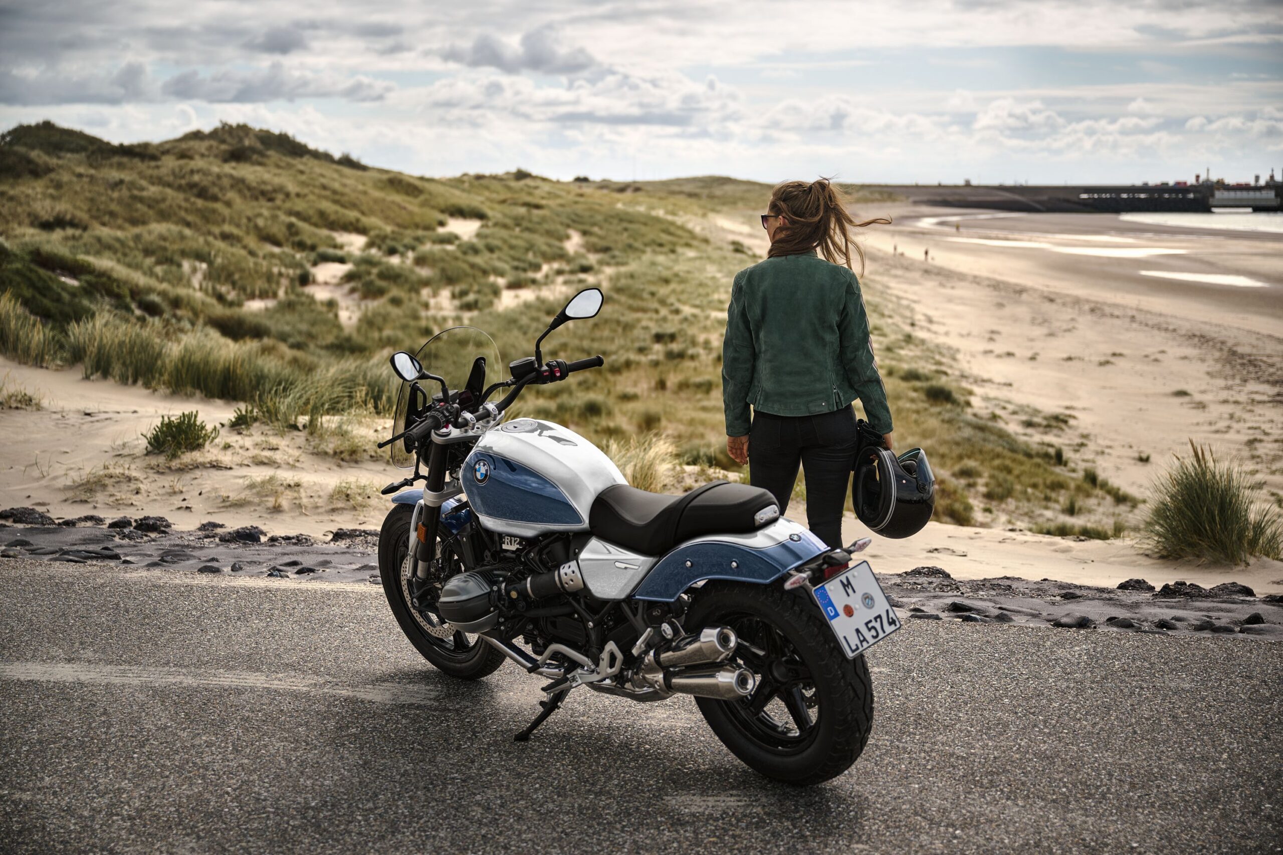 R 12