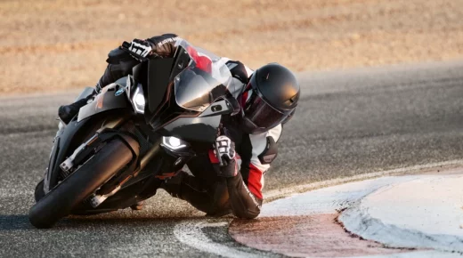 bmw_s_1000_rr_a0296636_image_motorrad_2020