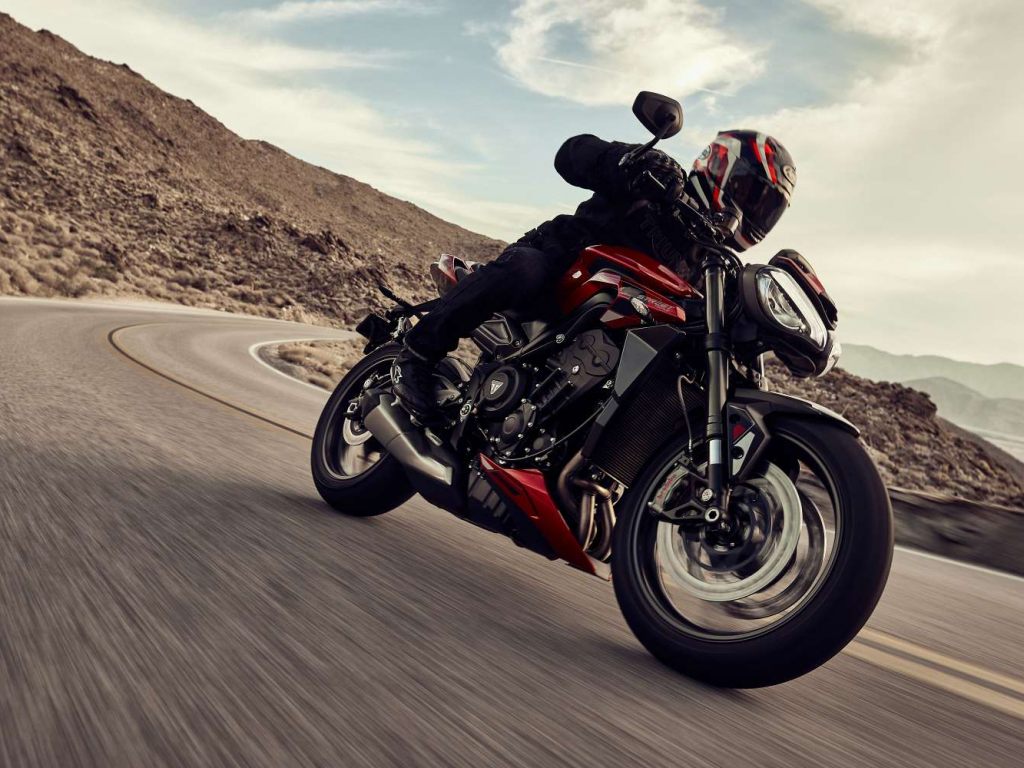 imgi_46_63650a1bb18festreet-triple-rs-gallery-1